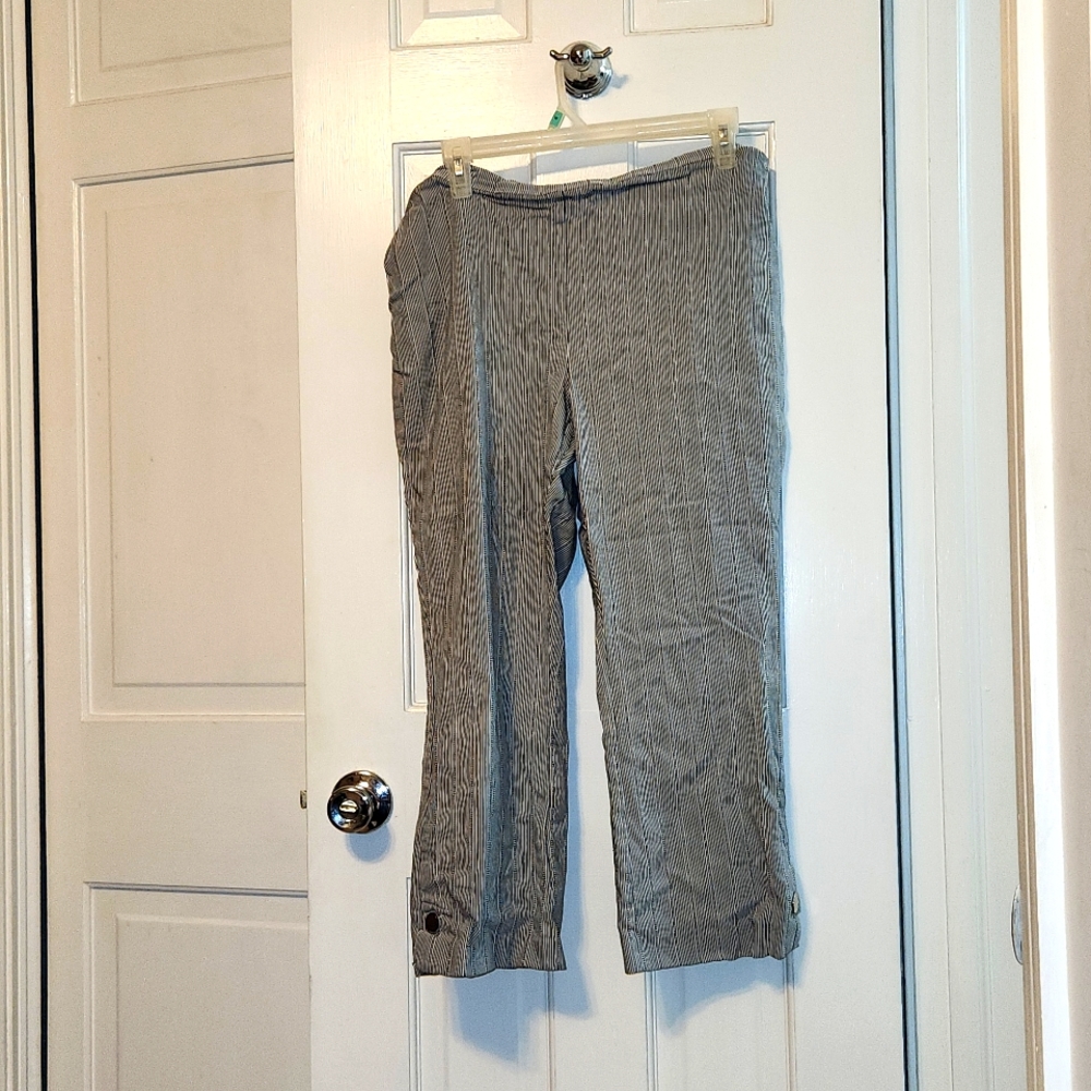 Gray striped dress capris